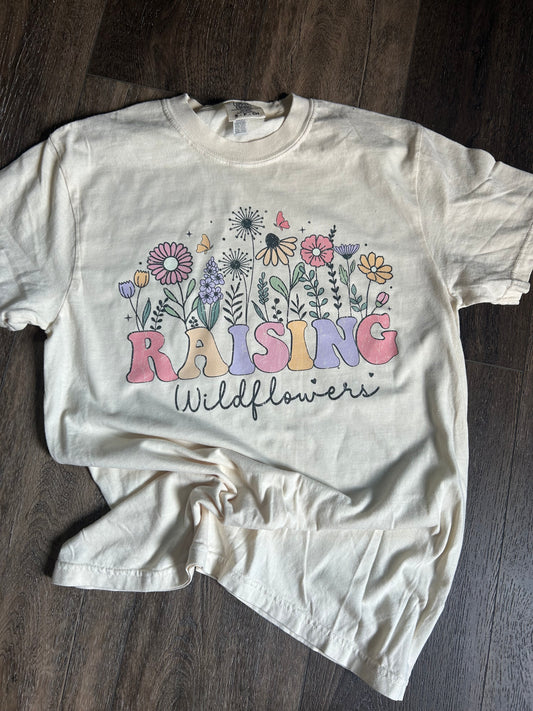 RAISING WILDFLOWERS COMFORT COLOR TEE 🌸