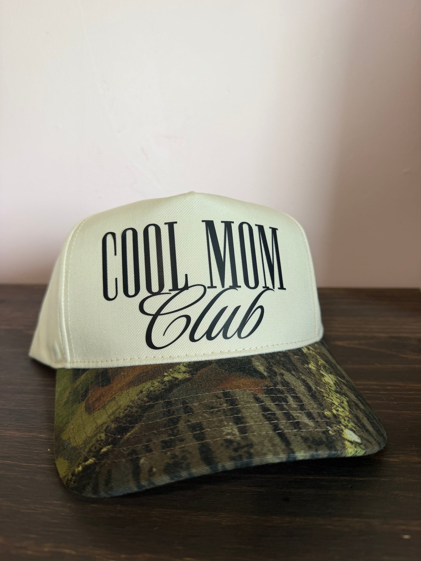 CAMO COOL MOM CLUB HAT 💚