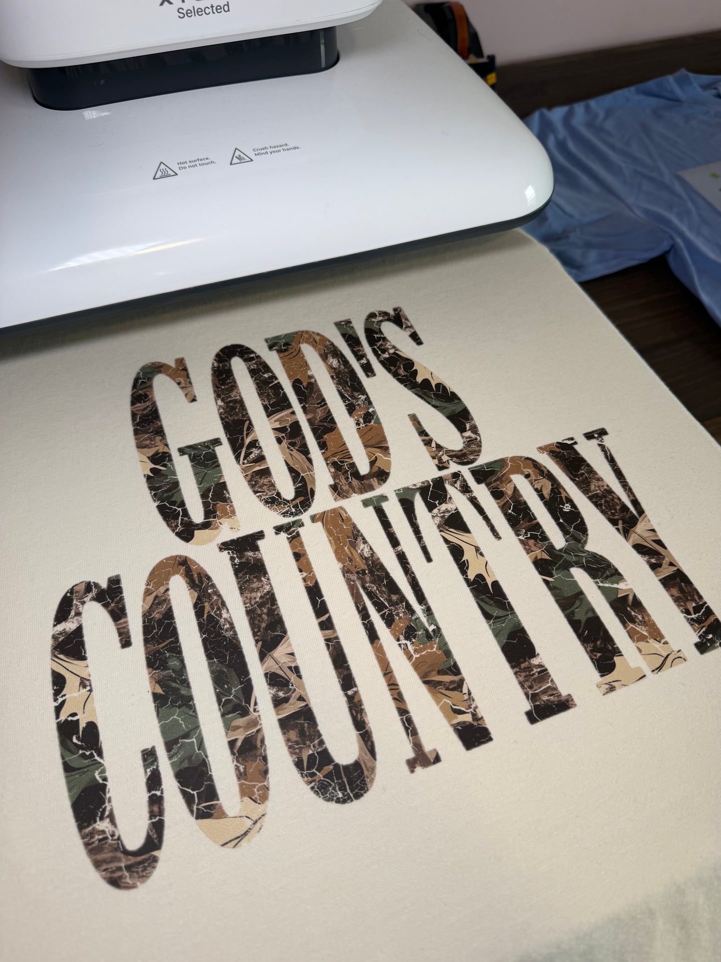GOD'S COUNTRY TEE