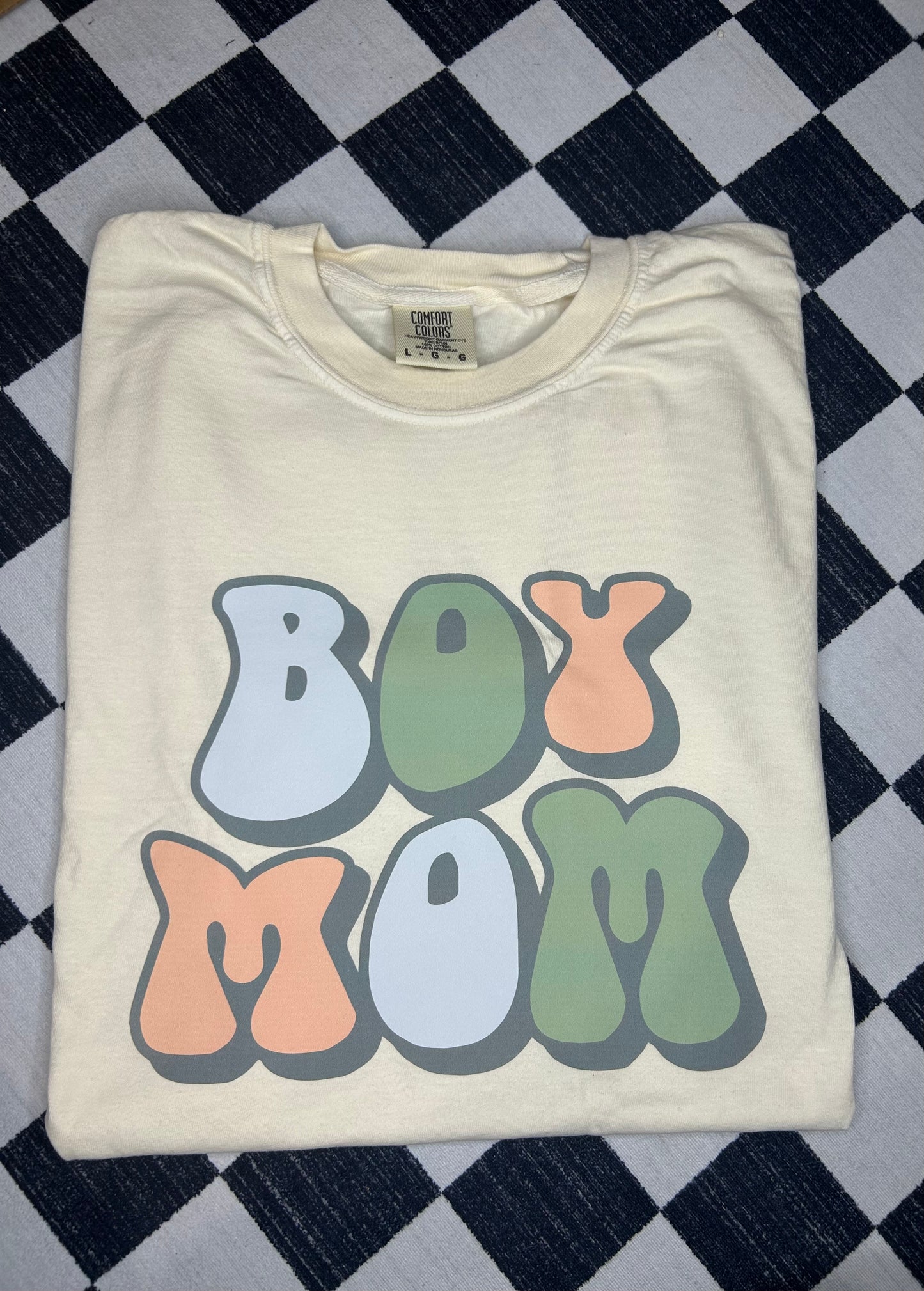 BOY MOM COMFORT COLOR TEE 🩵