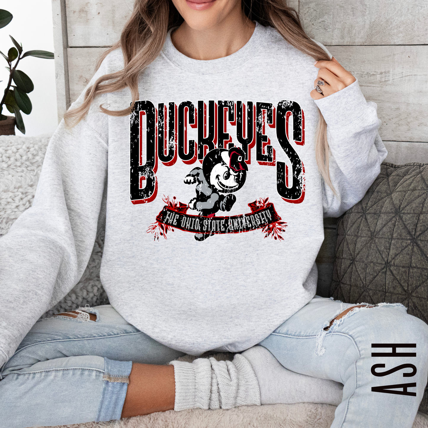 BUCKEYES CREWNECK!